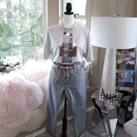 EUC Zara heather grey short sleeve t-shirt w/ sequins & painted accents, L - Picture 3 of 14